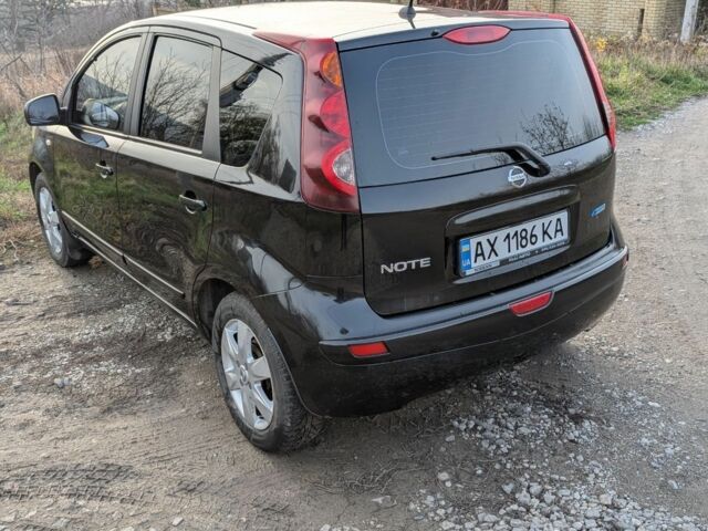 Чорний Ніссан Ноут, об'ємом двигуна 1.4 л та пробігом 127 тис. км за 6614 $, фото 12 на Automoto.ua