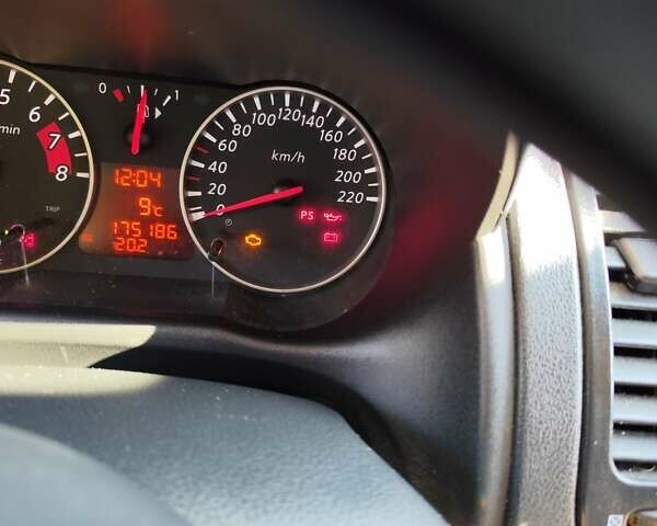 Чорний Ніссан Ноут, об'ємом двигуна 1.39 л та пробігом 175 тис. км за 6700 $, фото 4 на Automoto.ua