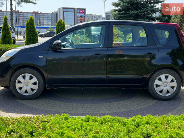 Черный Ниссан Ноут, объемом двигателя 1.4 л и пробегом 106 тыс. км за 6600 $, фото 3 на Automoto.ua
