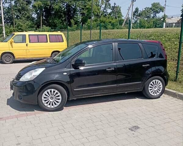 Черный Ниссан Ноут, объемом двигателя 1.39 л и пробегом 215 тыс. км за 5550 $, фото 2 на Automoto.ua