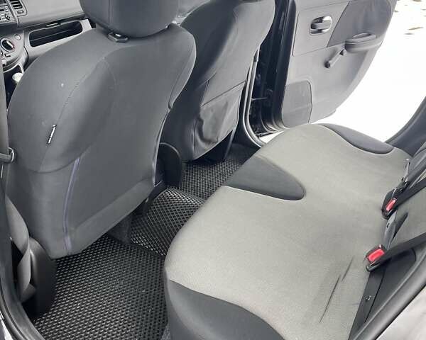 Черный Ниссан Ноут, объемом двигателя 1.39 л и пробегом 248 тыс. км за 6500 $, фото 12 на Automoto.ua