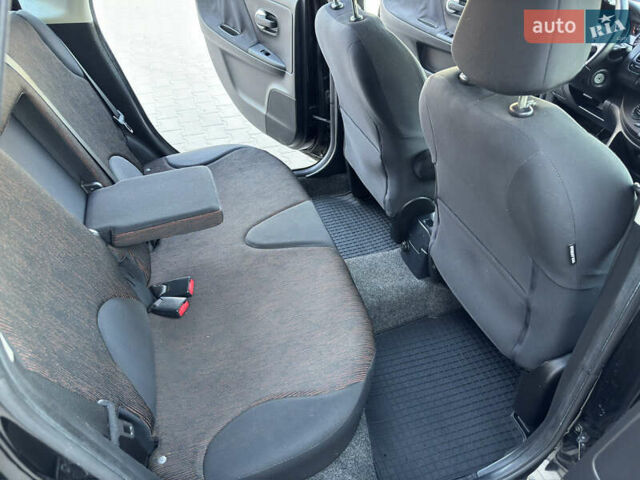 Черный Ниссан Ноут, объемом двигателя 1.4 л и пробегом 205 тыс. км за 6550 $, фото 28 на Automoto.ua