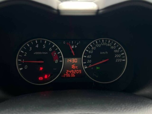 Черный Ниссан Ноут, объемом двигателя 1.4 л и пробегом 249 тыс. км за 6200 $, фото 15 на Automoto.ua