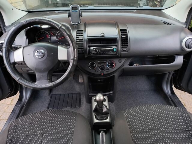 Чорний Ніссан Ноут, об'ємом двигуна 1.4 л та пробігом 100 тис. км за 6700 $, фото 4 на Automoto.ua