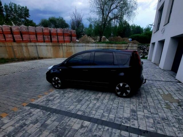 Чорний Ніссан Ноут, об'ємом двигуна 1.5 л та пробігом 114 тис. км за 6400 $, фото 1 на Automoto.ua