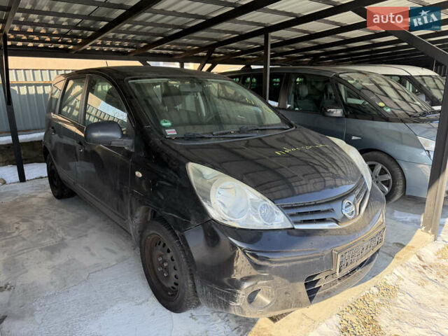 Чорний Ніссан Ноут, об'ємом двигуна 1.39 л та пробігом 200 тис. км за 3999 $, фото 2 на Automoto.ua