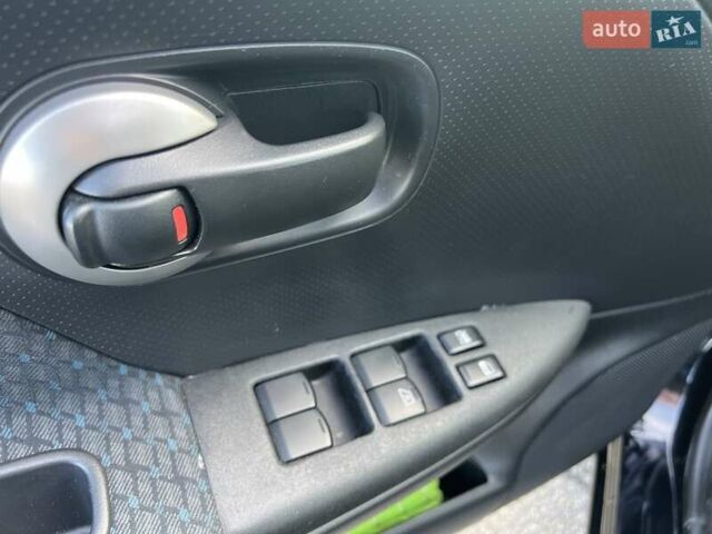 Черный Ниссан Ноут, объемом двигателя 1.5 л и пробегом 111 тыс. км за 7200 $, фото 9 на Automoto.ua