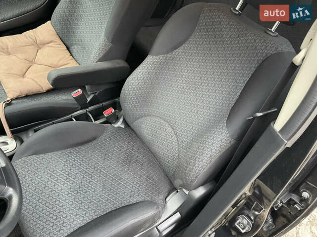 Черный Ниссан Ноут, объемом двигателя 1.5 л и пробегом 80 тыс. км за 7500 $, фото 22 на Automoto.ua