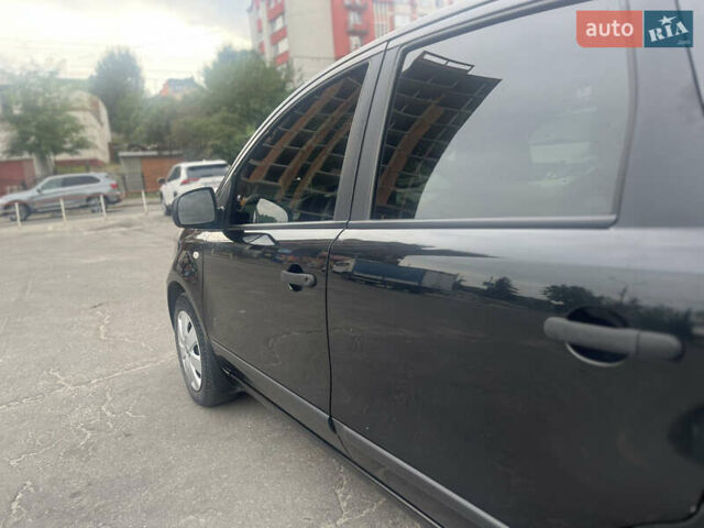 Чорний Ніссан Ноут, об'ємом двигуна 1.6 л та пробігом 197 тис. км за 7800 $, фото 10 на Automoto.ua