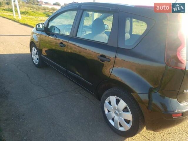 Черный Ниссан Ноут, объемом двигателя 0 л и пробегом 77 тыс. км за 6300 $, фото 4 на Automoto.ua