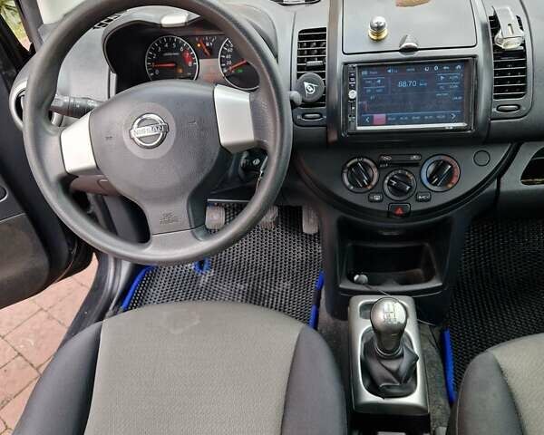 Черный Ниссан Ноут, объемом двигателя 1.4 л и пробегом 199 тыс. км за 5700 $, фото 31 на Automoto.ua