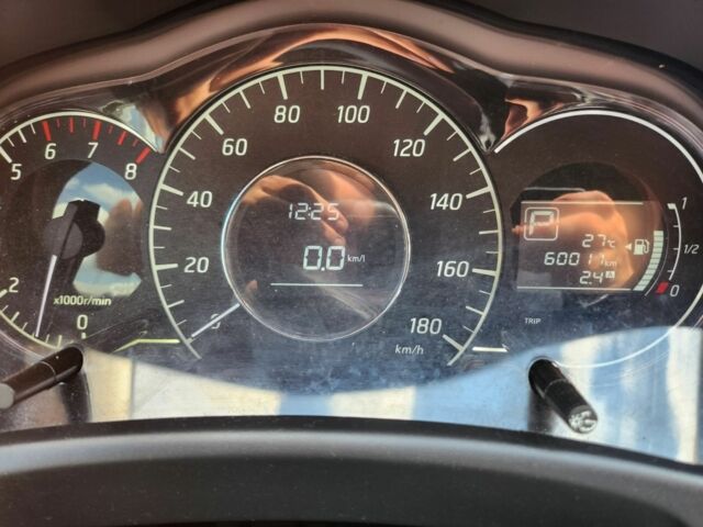 Черный Ниссан Ноут, объемом двигателя 1.2 л и пробегом 60 тыс. км за 7800 $, фото 5 на Automoto.ua