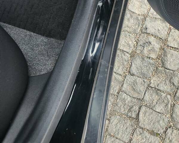 Чорний Ніссан Ноут, об'ємом двигуна 1.2 л та пробігом 60 тис. км за 7950 $, фото 17 на Automoto.ua