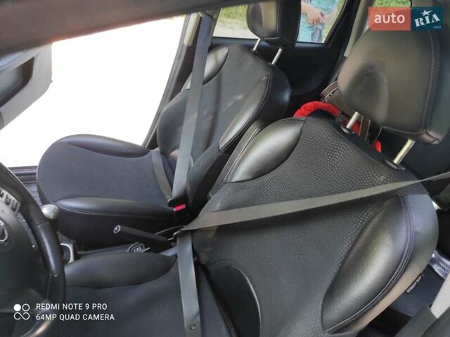 Черный Ниссан Ноут, объемом двигателя 1.5 л и пробегом 260 тыс. км за 6300 $, фото 12 на Automoto.ua