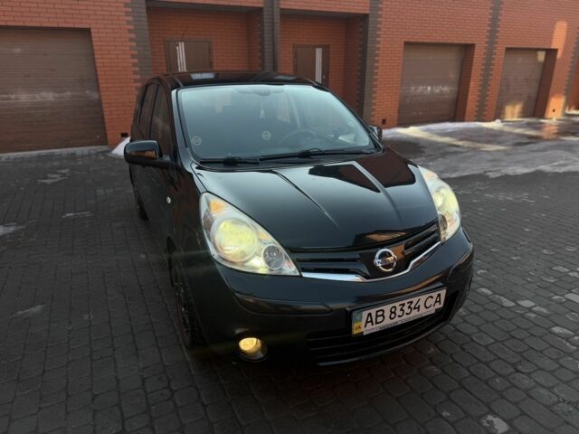 Черный Ниссан Ноут, объемом двигателя 1.4 л и пробегом 171 тыс. км за 7000 $, фото 1 на Automoto.ua