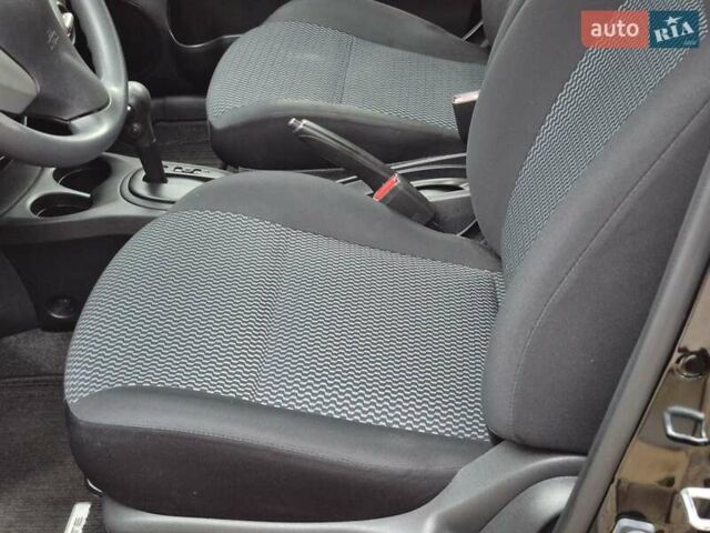 Черный Ниссан Ноут, объемом двигателя 1.2 л и пробегом 65 тыс. км за 8900 $, фото 29 на Automoto.ua