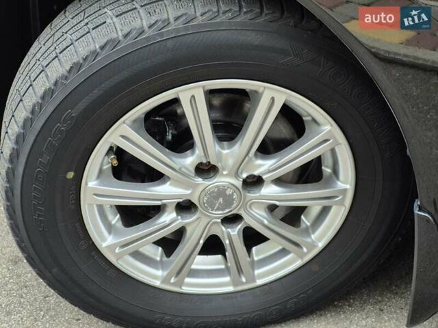 Черный Ниссан Ноут, объемом двигателя 1.2 л и пробегом 65 тыс. км за 8900 $, фото 45 на Automoto.ua