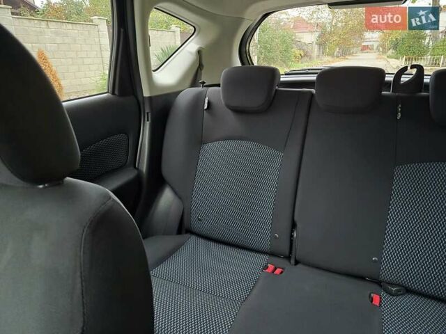 Черный Ниссан Ноут, объемом двигателя 1.2 л и пробегом 65 тыс. км за 8900 $, фото 41 на Automoto.ua