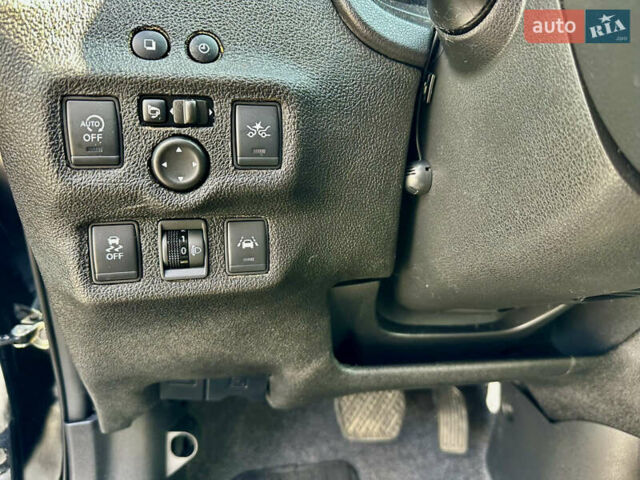 Чорний Ніссан Ноут, об'ємом двигуна 1.2 л та пробігом 89 тис. км за 10100 $, фото 11 на Automoto.ua