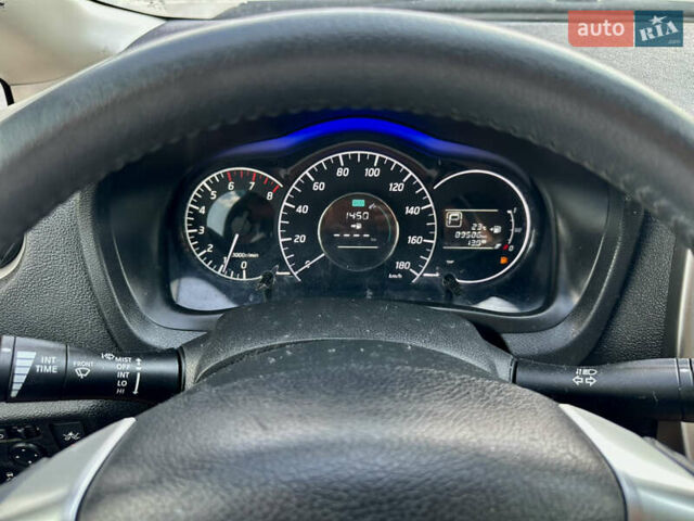 Чорний Ніссан Ноут, об'ємом двигуна 1.2 л та пробігом 89 тис. км за 10100 $, фото 12 на Automoto.ua