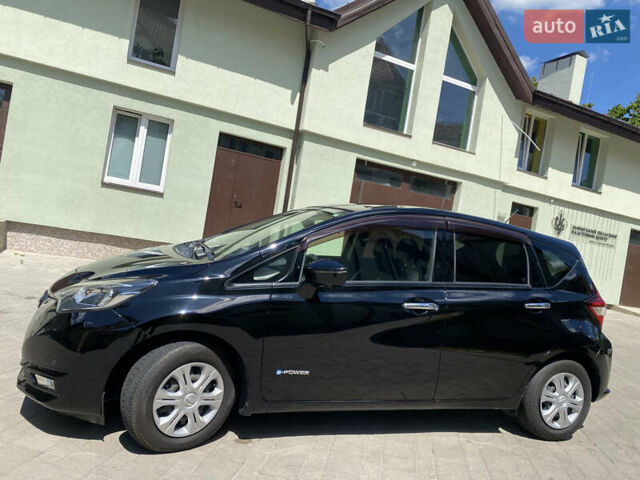 Черный Ниссан Ноут, объемом двигателя 1.2 л и пробегом 42 тыс. км за 11999 $, фото 1 на Automoto.ua