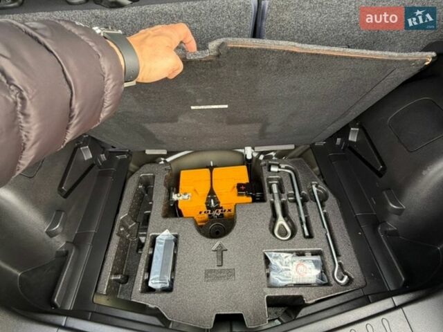 Чорний Ніссан Ноут, об'ємом двигуна 1.2 л та пробігом 39 тис. км за 10950 $, фото 18 на Automoto.ua