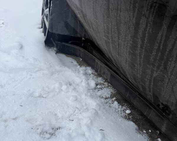 Черный Ниссан Ноут, объемом двигателя 1.6 л и пробегом 140 тыс. км за 3000 $, фото 11 на Automoto.ua