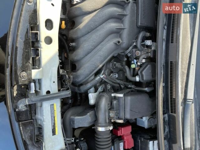 Чорний Ніссан Ноут, об'ємом двигуна 1.6 л та пробігом 141 тис. км за 8000 $, фото 25 на Automoto.ua