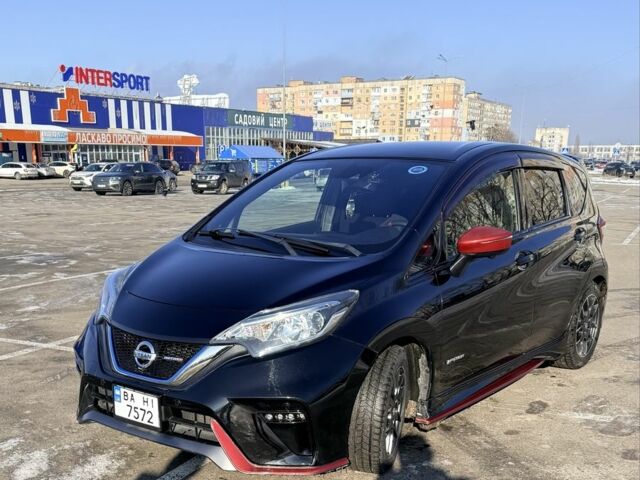 Черный Ниссан Ноут, объемом двигателя 1.2 л и пробегом 63 тыс. км за 14500 $, фото 1 на Automoto.ua