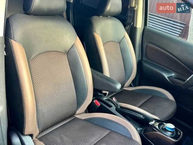 Черный Ниссан Ноут, объемом двигателя 1.2 л и пробегом 37 тыс. км за 11499 $, фото 97 на Automoto.ua