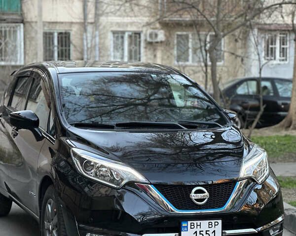 Черный Ниссан Ноут, объемом двигателя 1.2 л и пробегом 70 тыс. км за 13700 $, фото 10 на Automoto.ua
