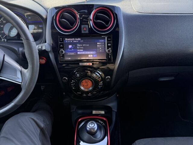 Черный Ниссан Ноут, объемом двигателя 1.2 л и пробегом 63 тыс. км за 14500 $, фото 7 на Automoto.ua