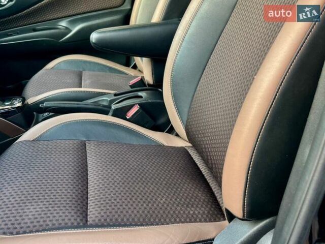 Черный Ниссан Ноут, объемом двигателя 1.2 л и пробегом 37 тыс. км за 11499 $, фото 67 на Automoto.ua