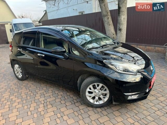 Черный Ниссан Ноут, объемом двигателя 1.2 л и пробегом 37 тыс. км за 11499 $, фото 45 на Automoto.ua