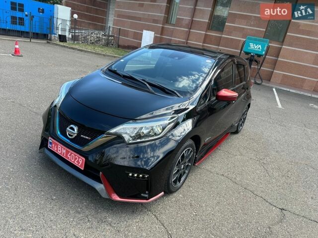 Черный Ниссан Ноут, объемом двигателя 1.2 л и пробегом 67 тыс. км за 13500 $, фото 6 на Automoto.ua