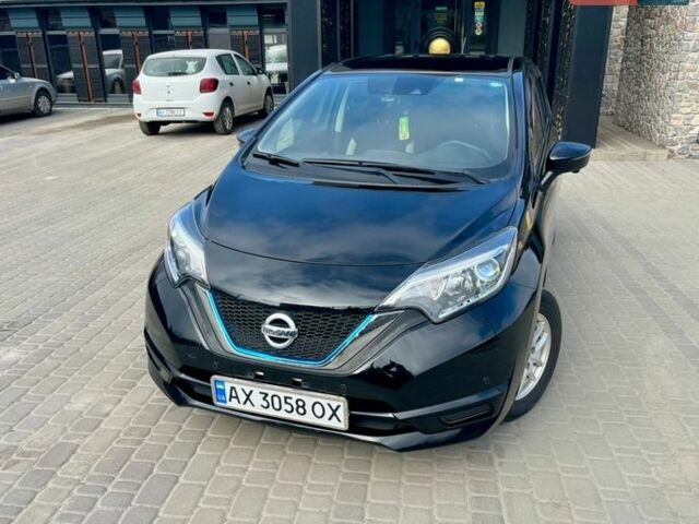 Чорний Ніссан Ноут, об'ємом двигуна 1.2 л та пробігом 60 тис. км за 10999 $, фото 5 на Automoto.ua