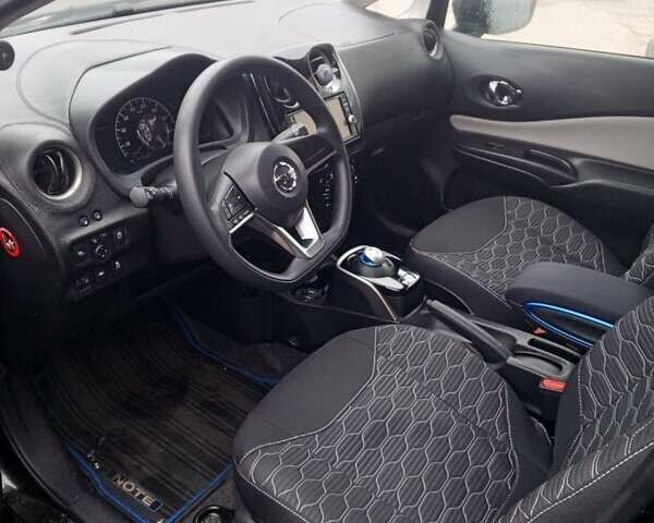 Черный Ниссан Ноут, объемом двигателя 1.2 л и пробегом 100 тыс. км за 11500 $, фото 6 на Automoto.ua