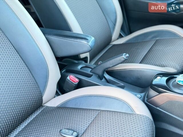 Чорний Ніссан Ноут, об'ємом двигуна 1.2 л та пробігом 104 тис. км за 11700 $, фото 39 на Automoto.ua