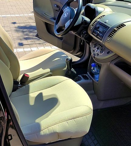 Черный Ниссан Ноут, объемом двигателя 1.5 л и пробегом 180 тыс. км за 4800 $, фото 5 на Automoto.ua