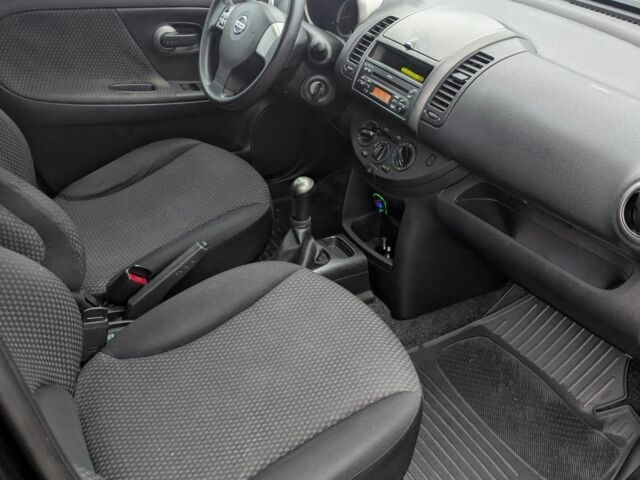 Черный Ниссан Ноут, объемом двигателя 1.4 л и пробегом 262 тыс. км за 4999 $, фото 6 на Automoto.ua