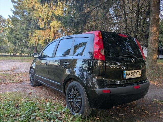 Чорний Ніссан Ноут, об'ємом двигуна 1.4 л та пробігом 253 тис. км за 4900 $, фото 3 на Automoto.ua