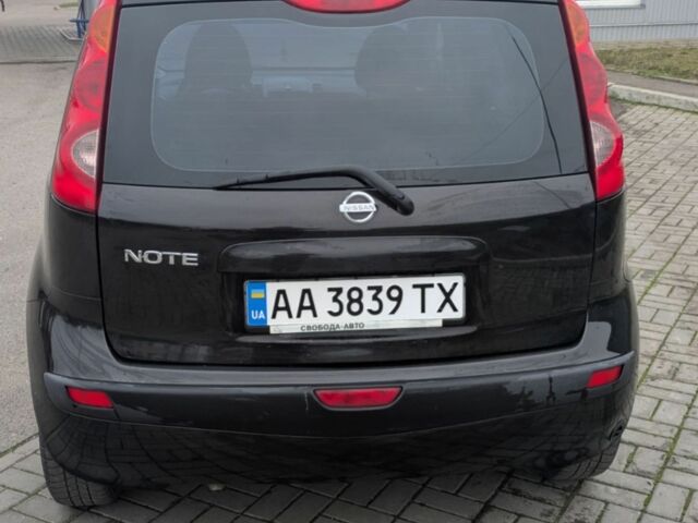 Черный Ниссан Ноут, объемом двигателя 1.4 л и пробегом 262 тыс. км за 4999 $, фото 5 на Automoto.ua