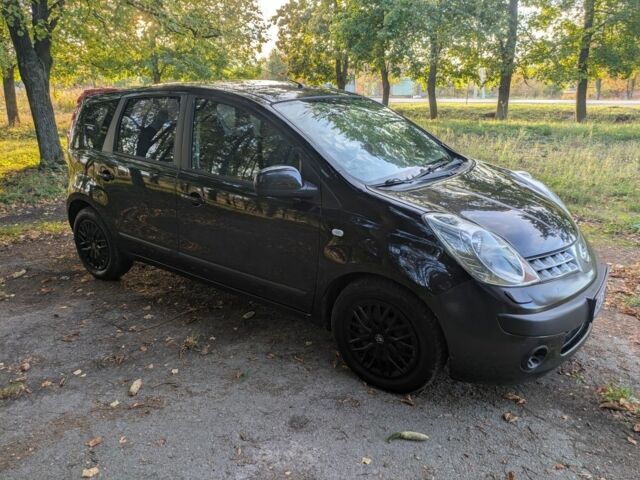 Чорний Ніссан Ноут, об'ємом двигуна 1.4 л та пробігом 253 тис. км за 4900 $, фото 2 на Automoto.ua
