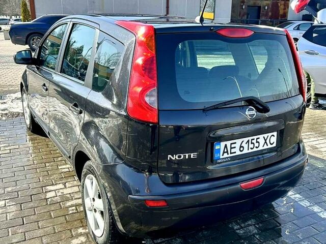 Черный Ниссан Ноут, объемом двигателя 1.6 л и пробегом 160 тыс. км за 7300 $, фото 1 на Automoto.ua