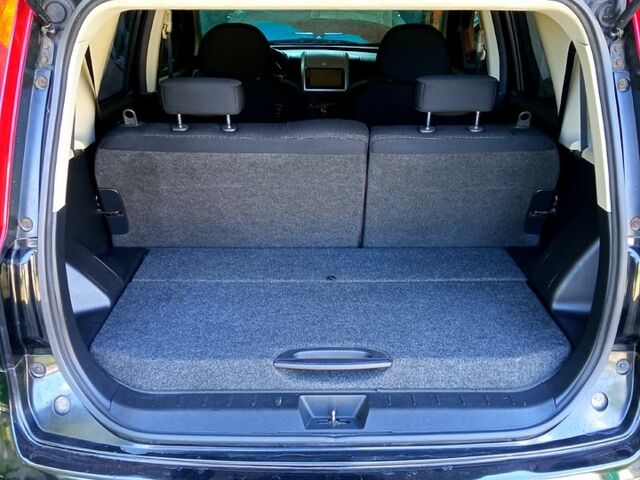 Черный Ниссан Ноут, объемом двигателя 1.5 л и пробегом 147 тыс. км за 6500 $, фото 7 на Automoto.ua