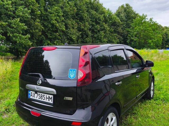 Чорний Ніссан Ноут, об'ємом двигуна 1.6 л та пробігом 138 тис. км за 7846 $, фото 18 на Automoto.ua