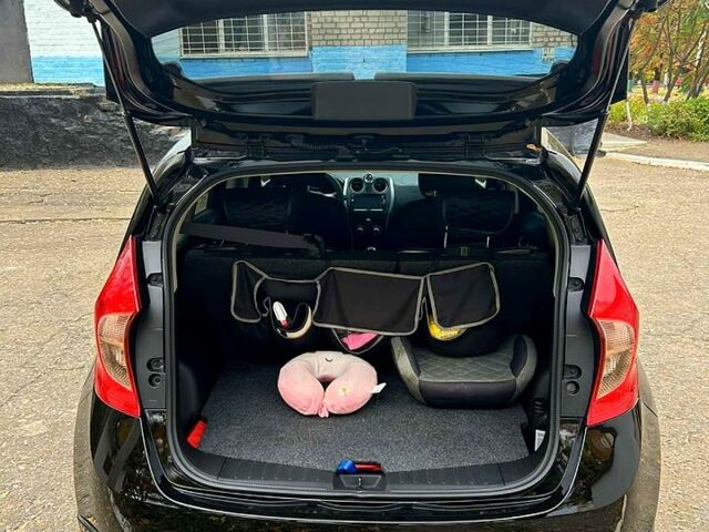 Черный Ниссан Ноут, объемом двигателя 1.2 л и пробегом 60 тыс. км за 9200 $, фото 5 на Automoto.ua