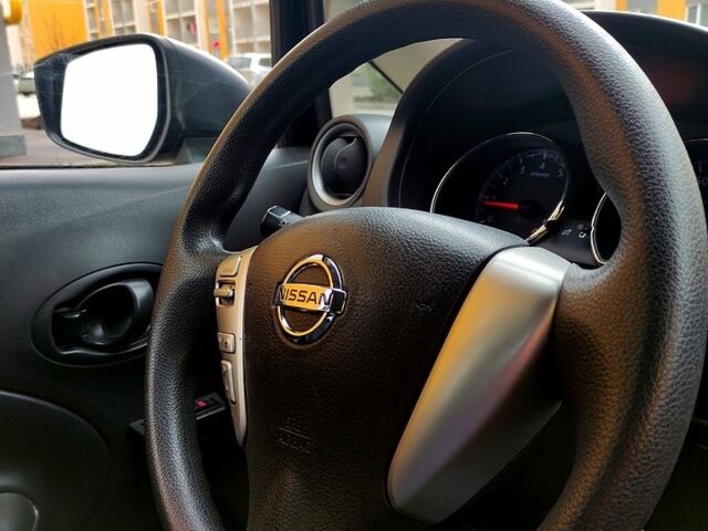 Черный Ниссан Ноут, объемом двигателя 1.6 л и пробегом 130 тыс. км за 7399 $, фото 4 на Automoto.ua