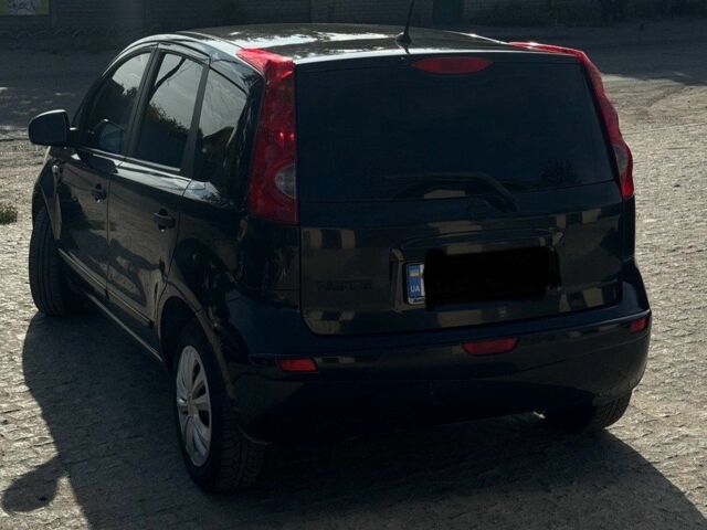 Чорний Ніссан Ноут, об'ємом двигуна 0 л та пробігом 204 тис. км за 3850 $, фото 6 на Automoto.ua