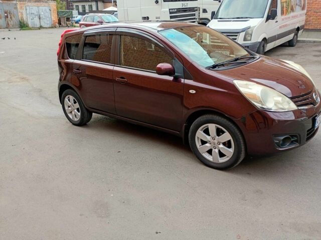 Фиолетовый Ниссан Ноут, объемом двигателя 1.5 л и пробегом 39 тыс. км за 8300 $, фото 2 на Automoto.ua